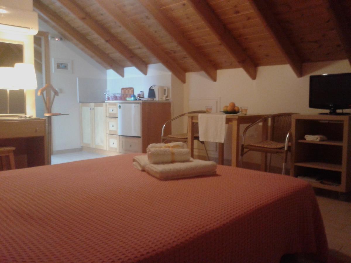 Kritikos Rooms Monemvasía Exterior foto